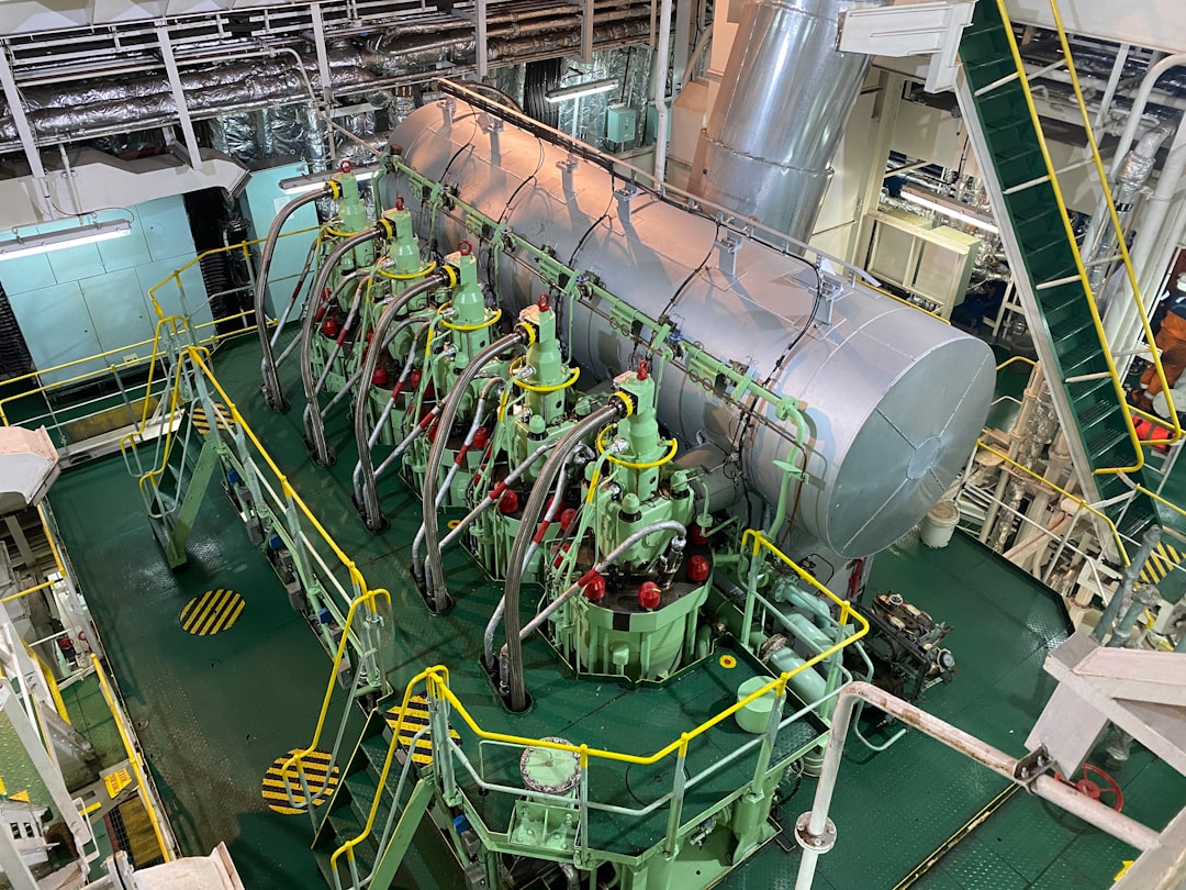 a-large-machine-that-is-inside-of-a-building-lfxkyionffa